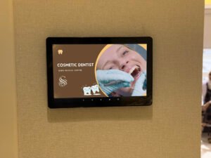 Wall Mounted POE LCD